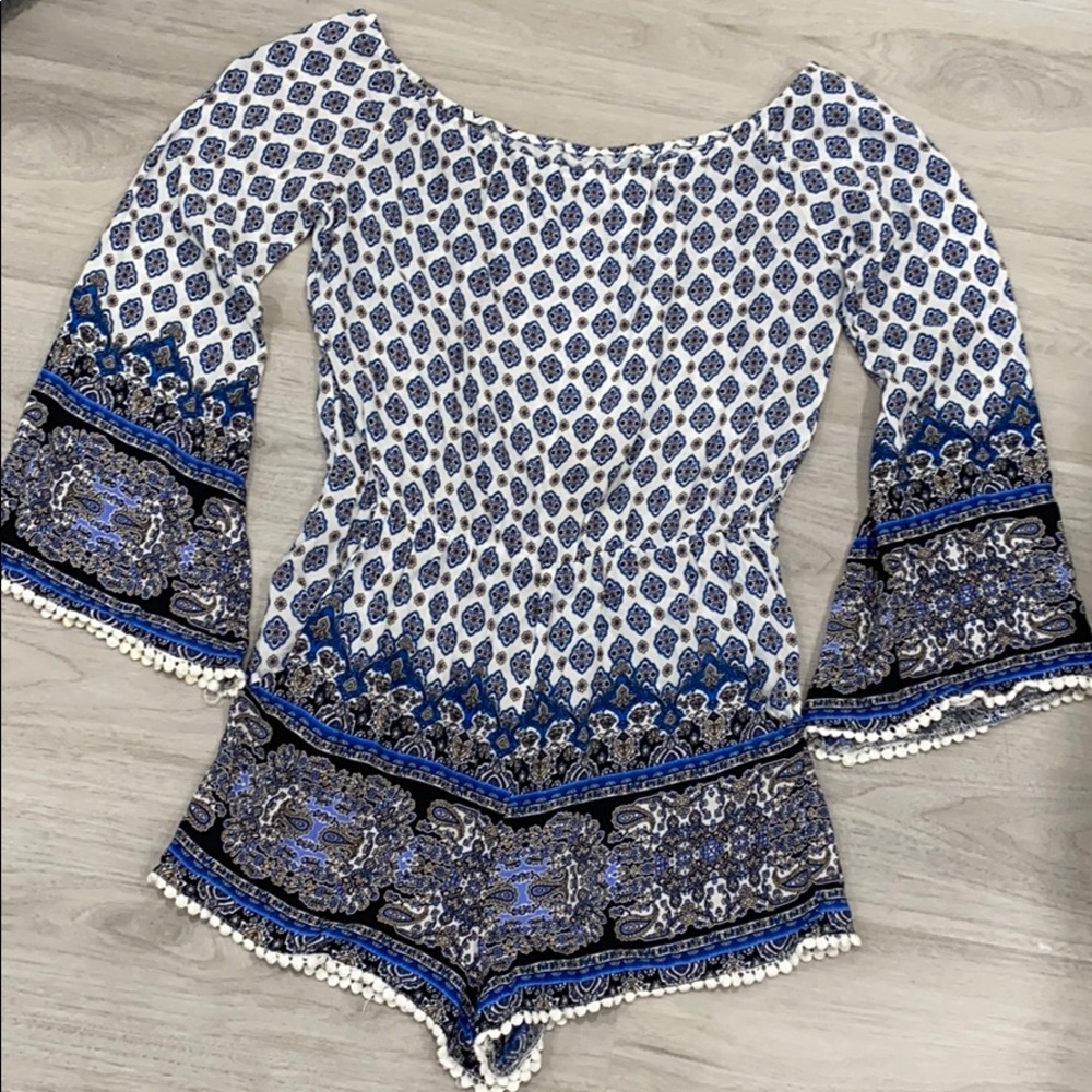 Off the shoulder elastic beach romper